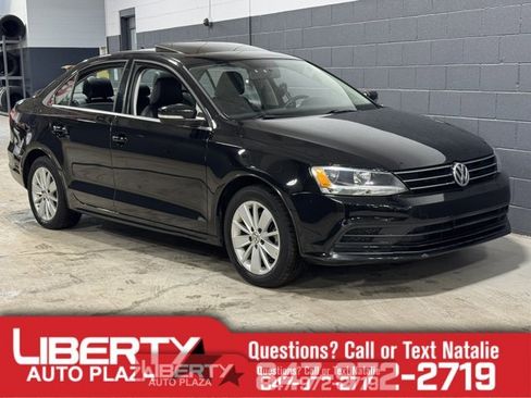 Used 2015 Volkswagen Jetta SE image 1