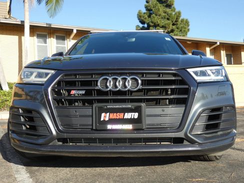 Used 2019 Audi SQ5 Premium Plus w/ Premium Plus Package image 17