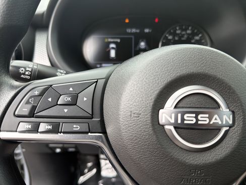Used 2023 Nissan Kicks SV FWD image 27