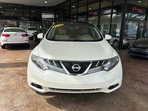 Used 2012 Nissan Murano LE w/ Platinum Pkg image 2