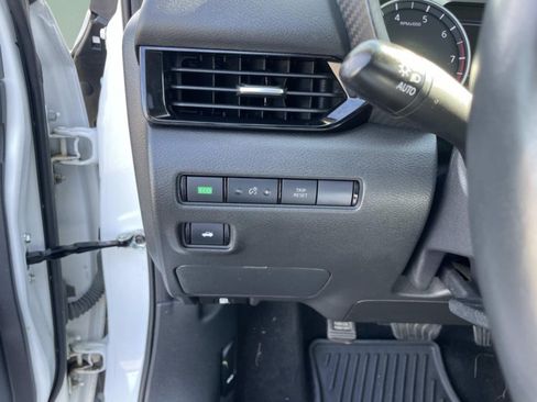Used 2024 Nissan Sentra SV w/ All-Weather Package FWD image 23