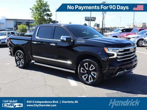 Used 2023 Chevrolet Silverado 1500 High Country w/ Technology Package AWD/4WD image 1