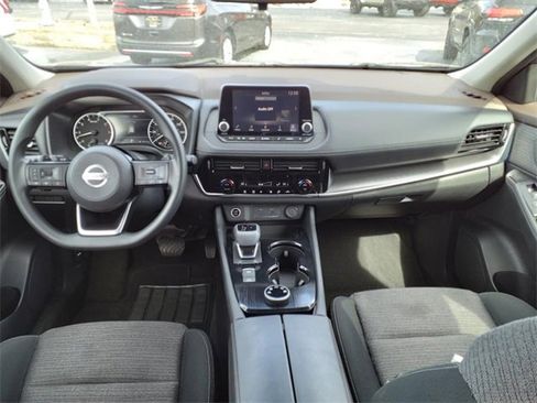 Used 2021 Nissan Rogue SV image 14