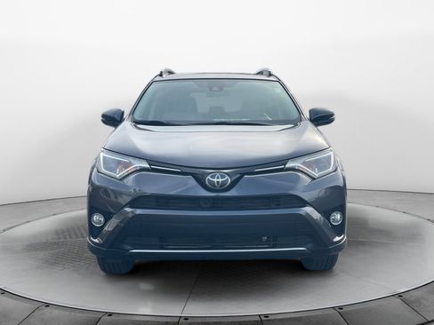 Used 2018 Toyota RAV4 XLE image 2