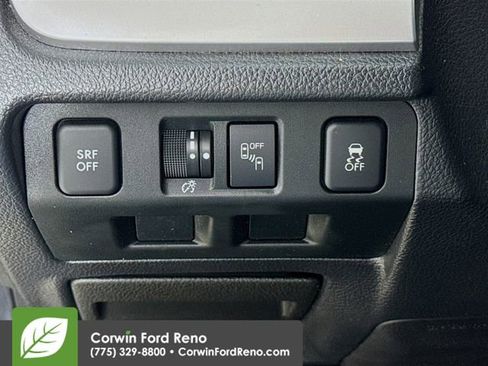 Used 2017 Subaru Forester 2.5i Premium image 10