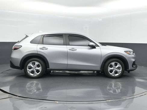 Used 2024 Honda HR-V LX image 5