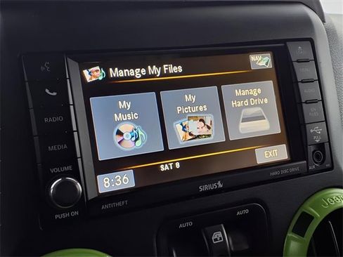 Used 2017 Jeep Wrangler Unlimited Sahara w/ Connectivity Group image 10