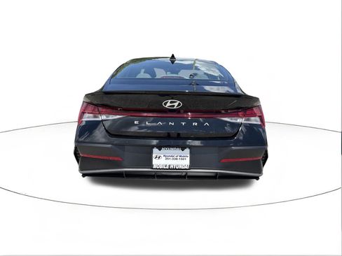 New 2026 Hyundai Elantra SEL Sport FWD image 4