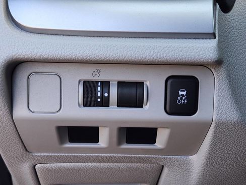 Used 2017 Subaru Forester 2.5i Premium image 21