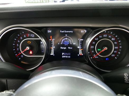 Used 2021 Jeep Wrangler Unlimited Rubicon AWD/4WD image 13