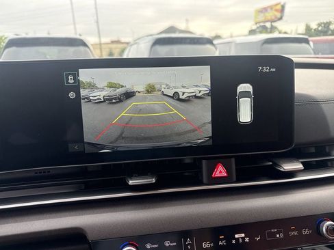 New 2026 Kia Carnival EX FWD image 14