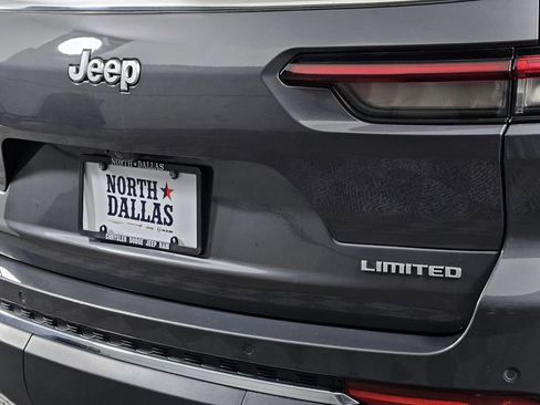 Used 2024 Jeep Grand Cherokee L Limited w/ Luxury Tech Group II image 6