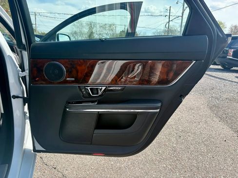 Used 2016 Jaguar XJ L Portfolio image 14