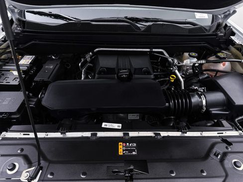 Used 2024 Chevrolet Colorado ZR2 AWD/4WD image 10