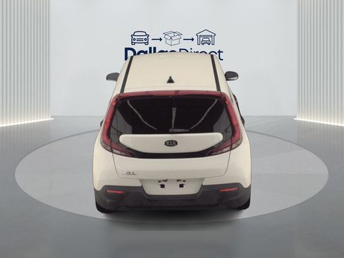 Used 2020 Kia Soul LX image 6