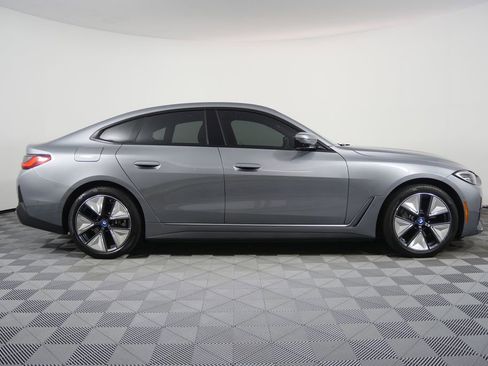 Certified 2023 BMW i4 eDrive35 RWD image 2