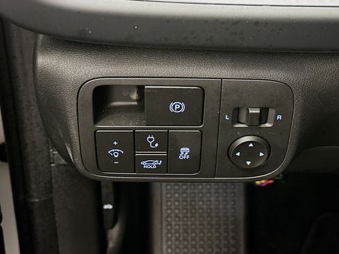 Used 2024 Hyundai Ioniq 6 SE image 17