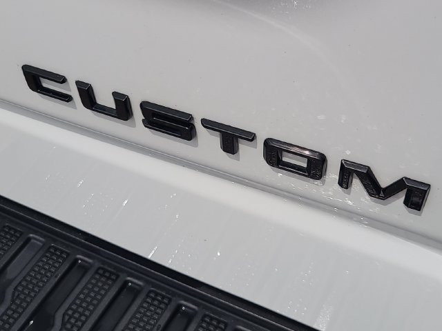 Used 2024 Chevrolet Silverado 1500 Custom Trail Boss w/ LPO, Dark Essentials Package AWD/4WD image 11