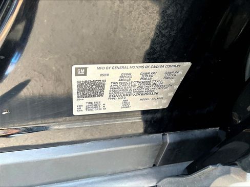 Used 2019 Chevrolet Equinox LT FWD image 19