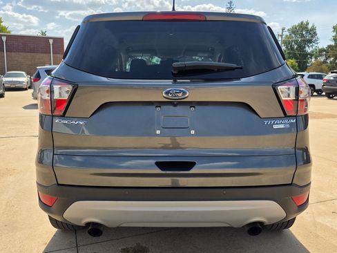 Used 2018 Ford Escape Titanium image 19