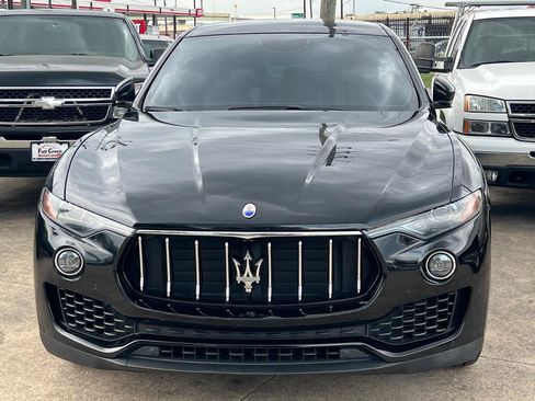 Used 2018 Maserati Levante AWD/4WD image 41