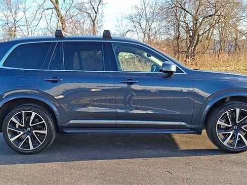 Used 2021 Volvo XC90 T8 Inscription Expression w/ Climate Package image 9