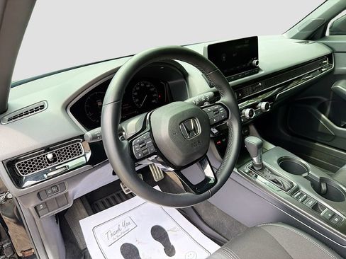 Used 2025 Honda Civic Sport image 9