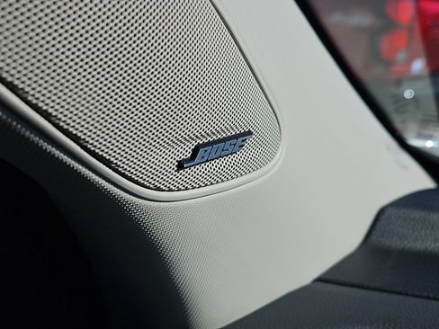 New 2025 Honda Pilot Touring image 13