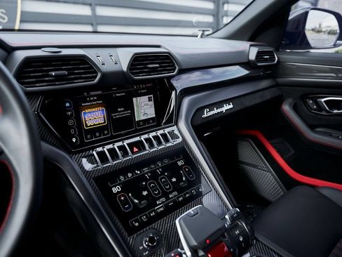 Used 2024 Lamborghini Urus Performante AWD/4WD image 74
