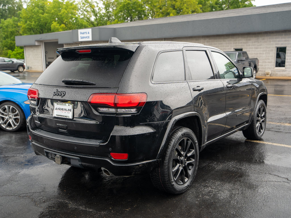 Used 2021 Jeep Grand Cherokee Laredo X AWD/4WD image 6