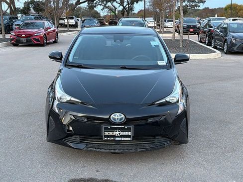 Used 2018 Toyota Prius Two image 10