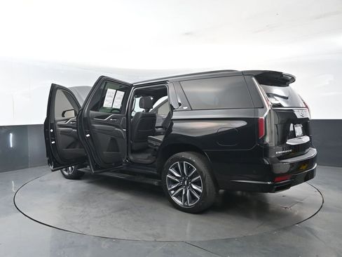 Used 2022 Cadillac Escalade Sport image 29