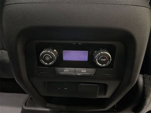 New 2026 Chevrolet Traverse LT w/ Sun and Wheel Package image 19