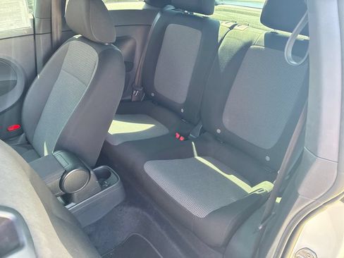 Used 2019 Volkswagen Beetle 2.0T S FWD image 16