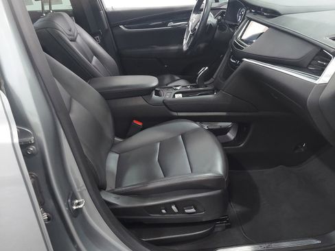 Used 2023 Cadillac XT5 Premium Luxury w/ Technology Package AWD/4WD image 18