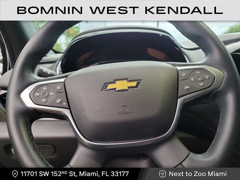 Used 2023 Chevrolet Traverse Premier image 11