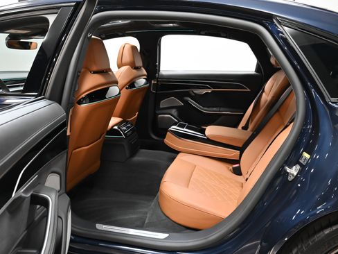 Used 2022 Audi S8 image 28