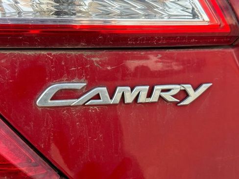 Used 2013 Toyota Camry SE FWD image 11