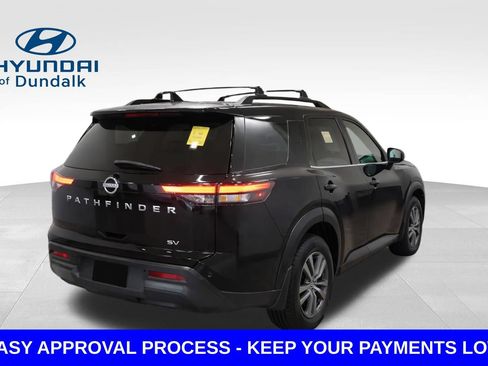 Used 2024 Nissan Pathfinder SV FWD image 2