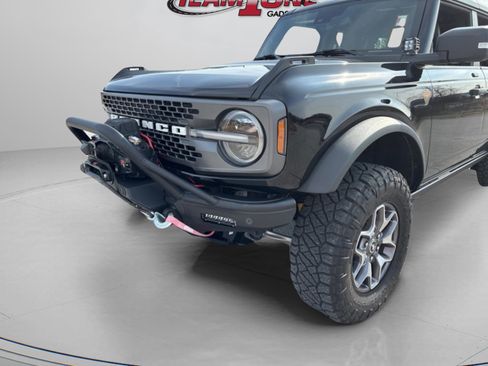 Used 2023 Ford Bronco Badlands image 43