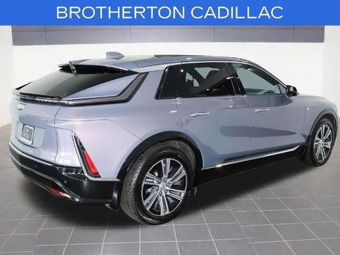 Used 2024 Cadillac Lyriq Luxury AWD/4WD image 9