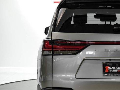 Used 2024 Lexus LX 600 F Sport AWD/4WD image 53