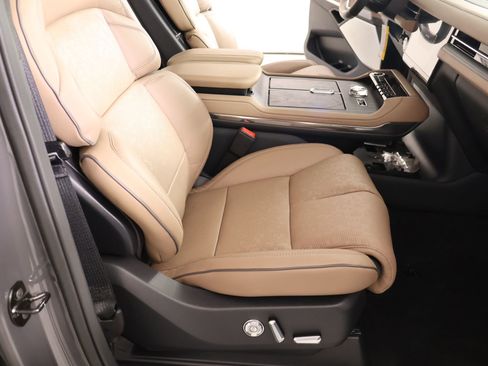 New 2026 Lincoln Navigator Black Label AWD/4WD image 15