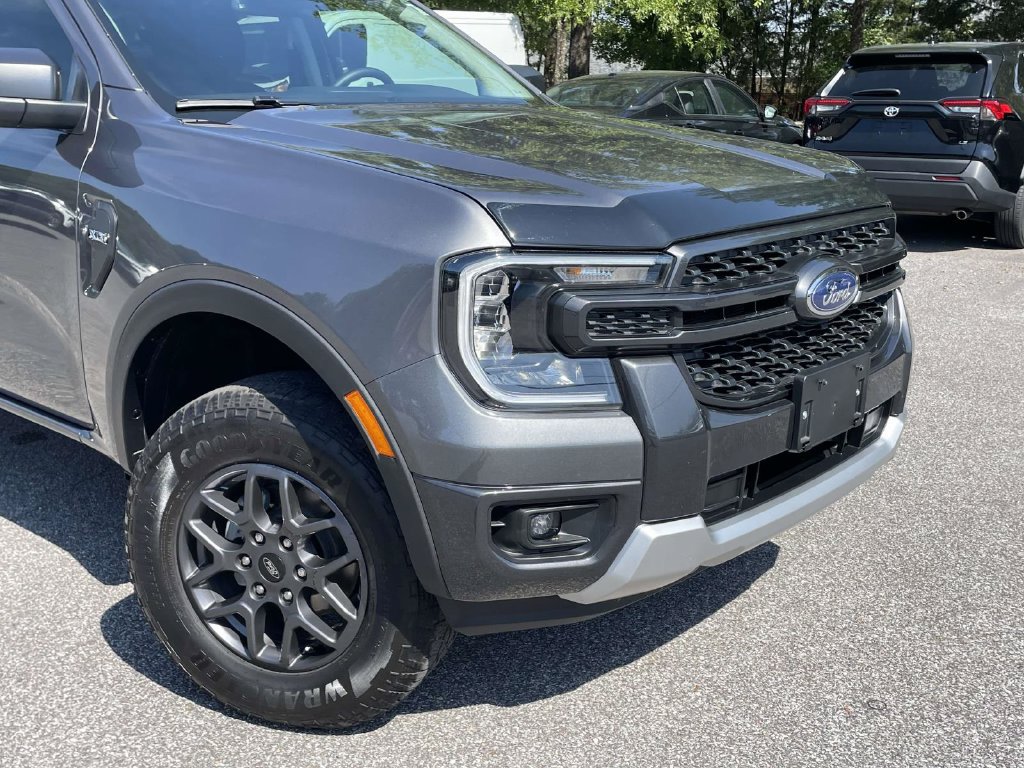 Used 2025 Ford Ranger XLT w/ Equipment Group 301A High AWD/4WD image 8