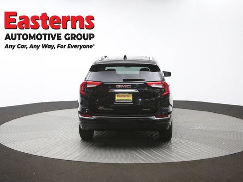 Used 2022 GMC Terrain Denali w/ Denali Premium Package AWD/4WD image 43