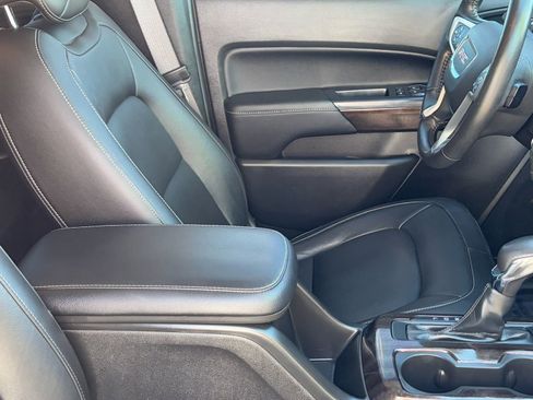 Used 2022 GMC Canyon Elevation w/ Elevation Premium Package image 12