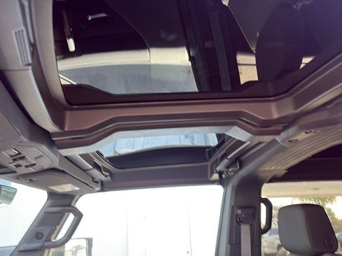 Used 2025 GMC Hummer EV 3X AWD/4WD image 26