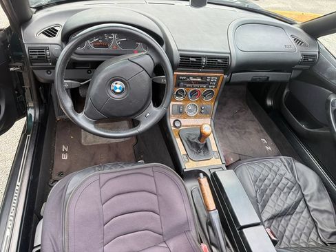 Used 2000 BMW Z3 2.5i RWD image 7