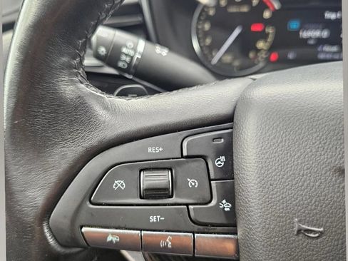 Used 2021 Cadillac XT6 Premium Luxury AWD/4WD image 17