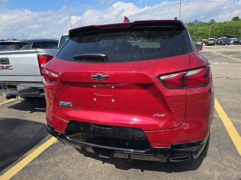 Used 2019 Chevrolet Blazer RS w/ Sun and Wheels Package AWD/4WD image 9